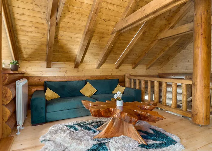 Loghouse Madeira, Fuzine. شاليه Fužine
