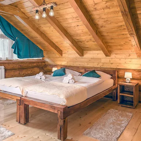 Loghouse Madeira, Fuzine. Fužine