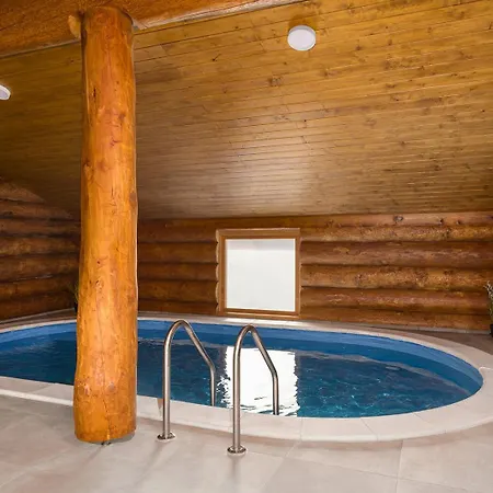 Loghouse Madeira, Fuzine. Fužine